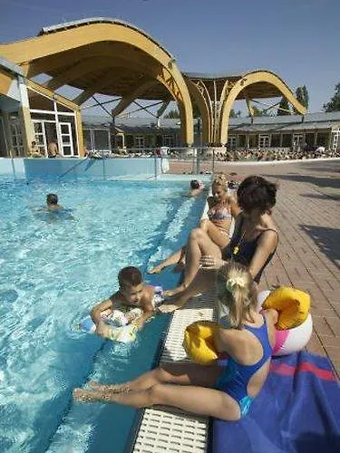 Corvus Отель Бюк